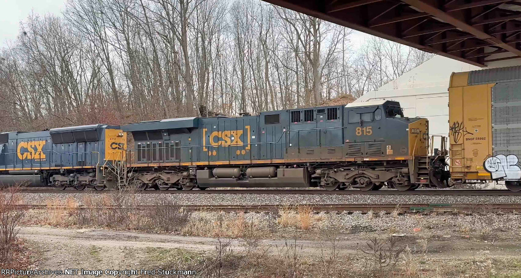 CSX 815